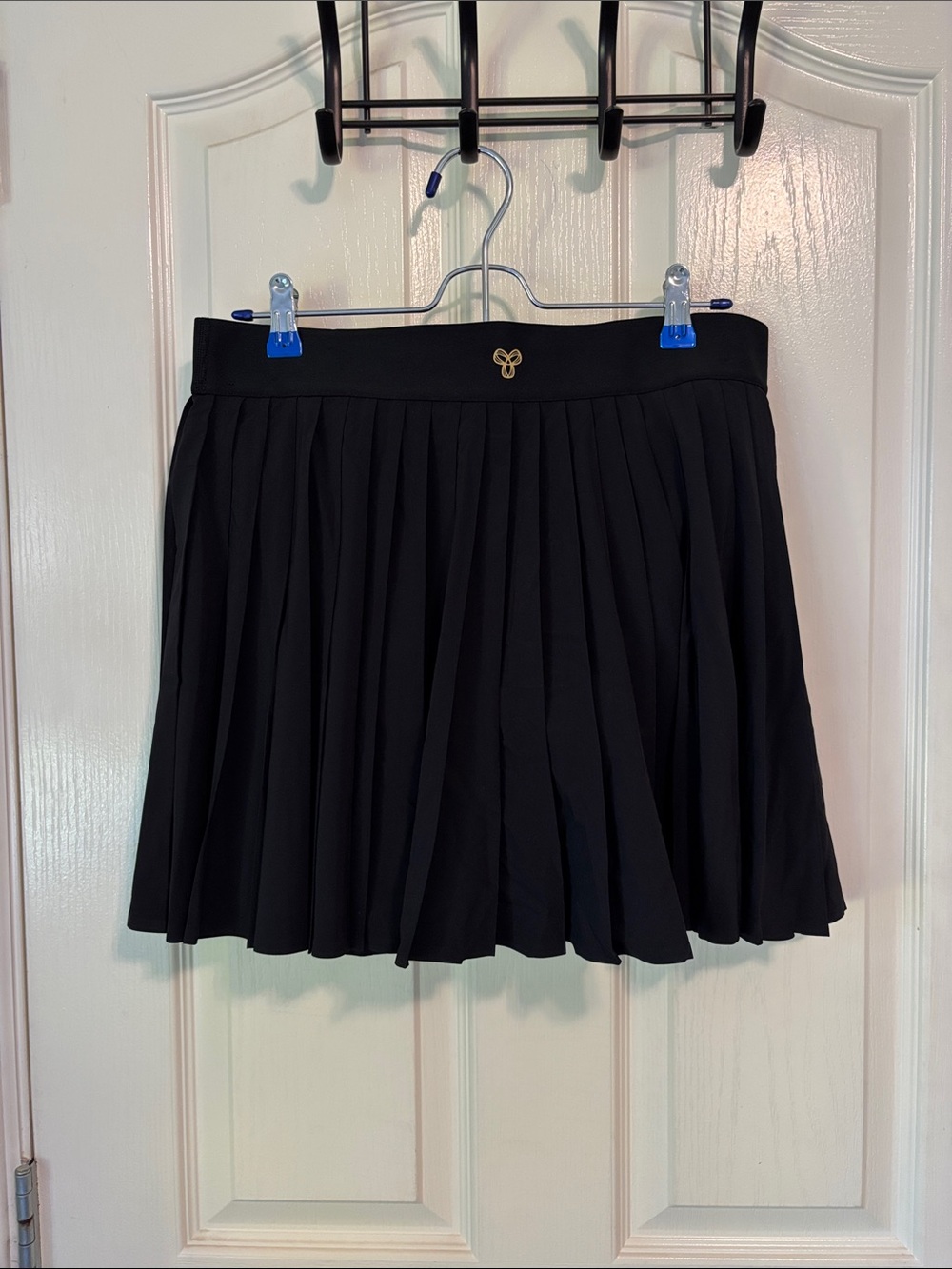 Aritzia Golden Tennis Skort in Black (size L) - Picture 4 of 5